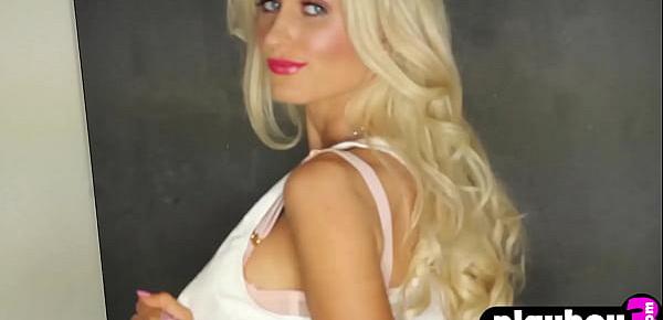 trendsAmazing blonde model Morgan Reece exposed her body in hot photo session